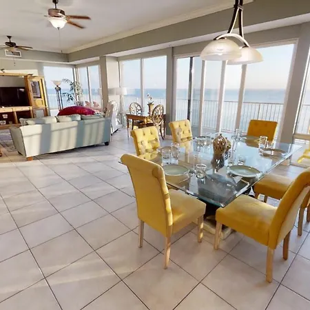 Villa Marisol 1001